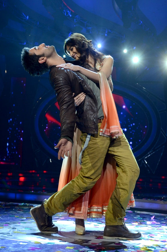Ranbir & Illeana at Indian Idol 6 Final