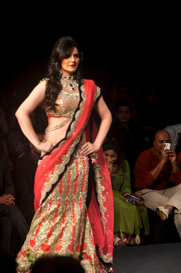 Zarine Khan at Indian Bridal week