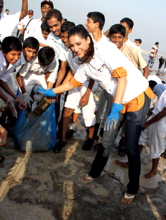 Nargis Fakhiri at clean drive post Ganesh Visarjan