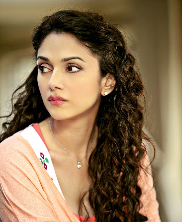 Aditi Rao Haydri in Stills from Murder 3