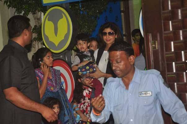 Shilpa Shetty with her son at Anu Dewan's son's birthday bash