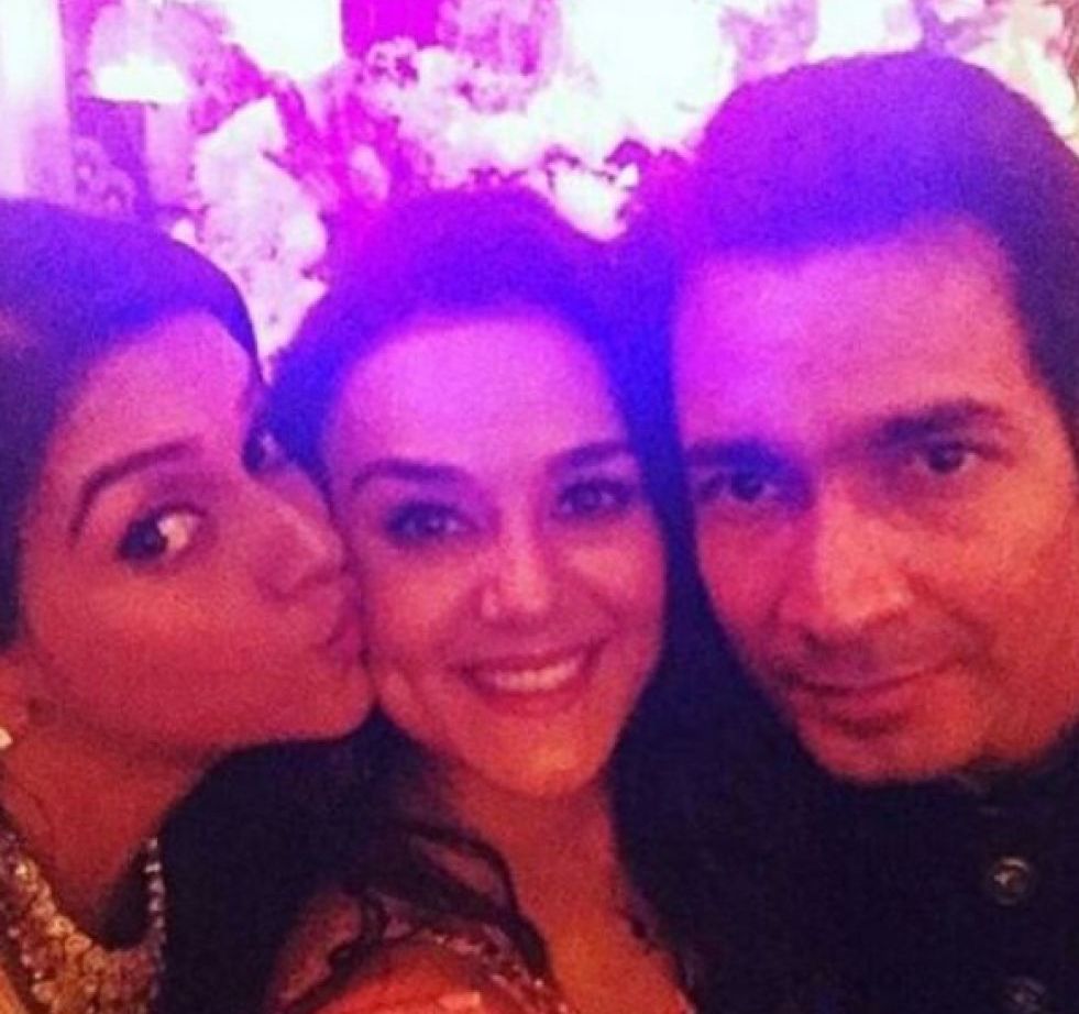 Asin and Rahul Sharma's wedding reception with Priety Zinta