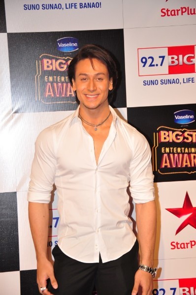 Tiger Shroff looking handsome at Big Star Entertainment Awards