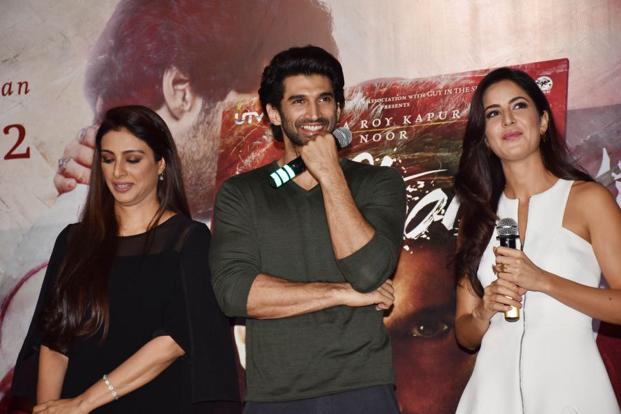 Aditya Roy Kapur, Katrina Kaif and Tabu interacting with the media at the trailer launch of 'Fitoor'