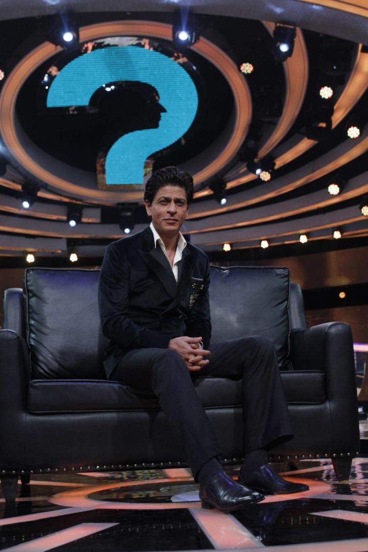 Shahrukh Khan looking dapper at the press conference of 'India Poochega Sabse Shaana Kaun?'