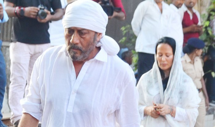 Jackie Shroff At Vinod Khanna Funeral