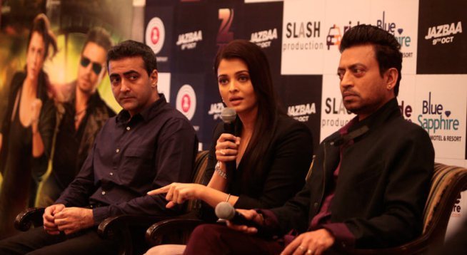 Aishwarya Rai Bachchan and Irrfan Khan promote 'Jazbaa' in Delhi
