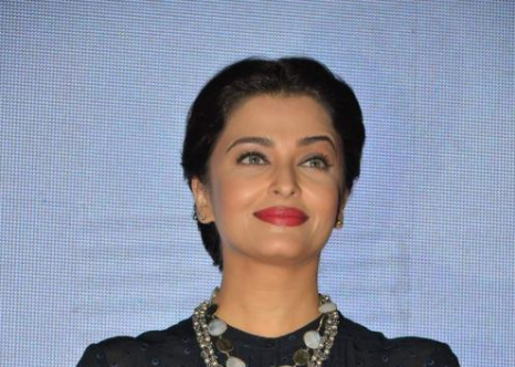 Aishwarya Rai Bachchan looking gorgeous at the promotions of 'Jazbaa'