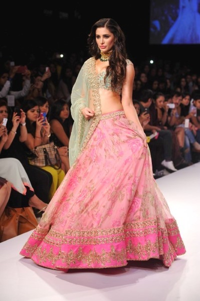 Actress Nargis Fakhri waked the ramp for designer Anushree Reddy at LFW