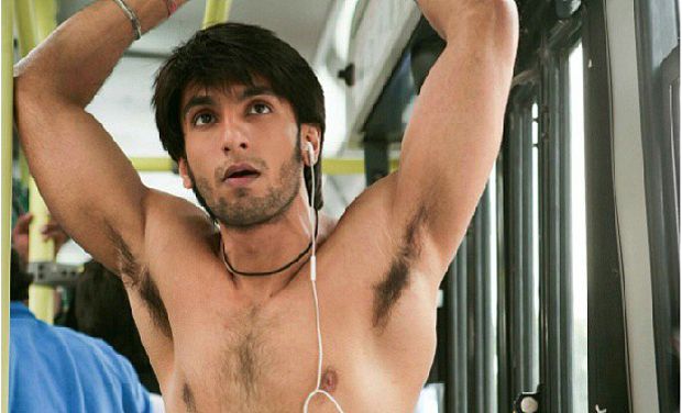 Ranveer Singh looking hot on the sets of 'Band Baaja Baraat'