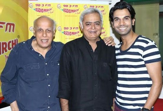 Rajkummar Rao promotes Citylights, with Mahesh Bhatt and Hansal Mehta, at Radio Mirchi studio