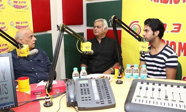 Rajkummar Rao promotes Citylights, with Mahesh Bhatt and Hansal Mehta, at Radio Mirchi studio