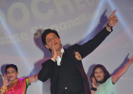 SRK performs at the launch of a TV show