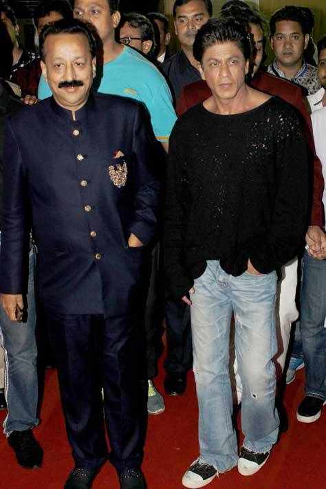 Shahrukh Khan Attends Baba Siddiqui's Party