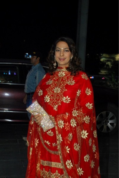 Juhi Chawla looking gorgeous at Shirin Morani's wedding