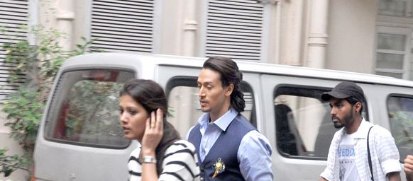 Tiger Shroff looking dashing in his 'Baaghi' look