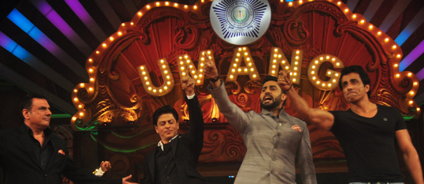 Boman Irani, Shahrukh Khan, Abhishek Bachchan and Sonu Sood perform at Umang 2015