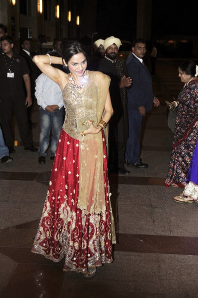 Abhay Deol girlfriend Preeti at Sangeet ceremony of Eshaa Deol 1