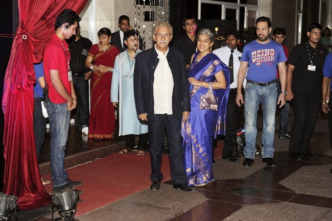 Naseerudin Shah with wife Ratna Pathak Shah at at Sangeet ceremony of Eshaa Deol 