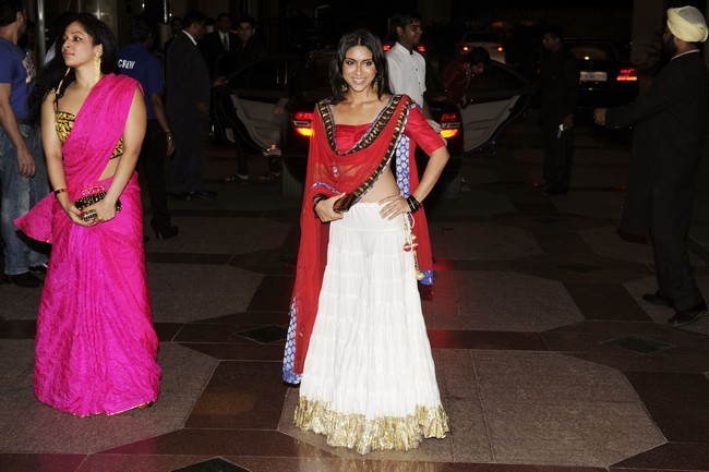 Zoa Morani at Sangeet ceremony of Eshaa Deol 