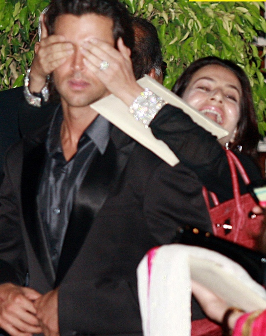 Ameesha Patel Surprises Hrithik Roshan