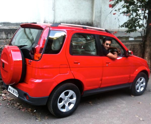 Rohit Khanna driving new SUV