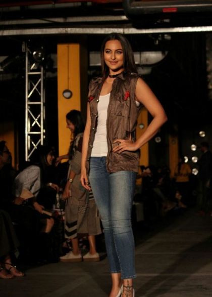 Sonakshi Sinha At The Fashion Week