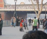 SRK shoots for romantic shots in UK for his next Yash Raj film 3