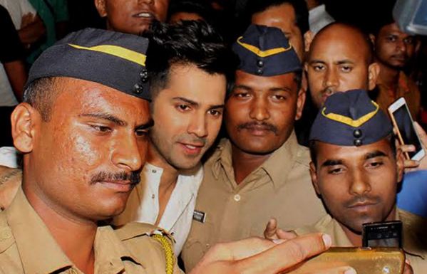 Varun Dhawan Clicks Selfies With Policemen
