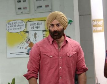 1st Day Box Office Collection Of SINGH SAAB THE GREAT