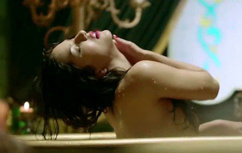 1st Weekend Box Office Collection Of RAGINI MMS 2