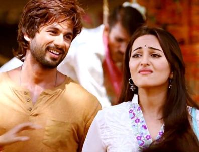 1st Weekend Box Office Collection Of R...RAJKUMAR