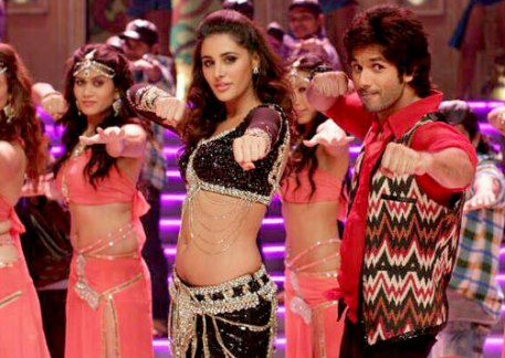 2nd Day Saturday Box Office Collection Of PHATA POSTER NIKHLA HERO