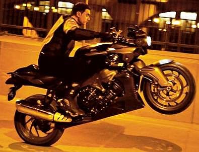  DHOOM 3 Scores 2nd Best Monday, All Time Top 10 Monday At Box Office