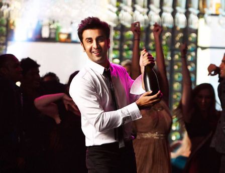 Main tumpe marti thi? - Dialogue Promo 2 - Yeh Jawaani Hai Deewani | Ranbir Kapoor