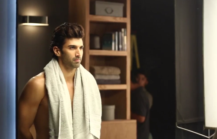 Aditya Roy Kapoor Caught In The New Look