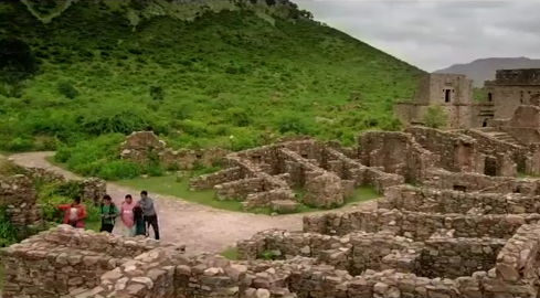 Trip To Bhangarh Official Trailer | Suzanna Mukherjee, Vikram Kochar, Manish Choudhary