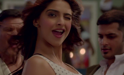 Exclusive: Engine Ki Seeti Video Song | Khoobsurat | Sonam Kapoor