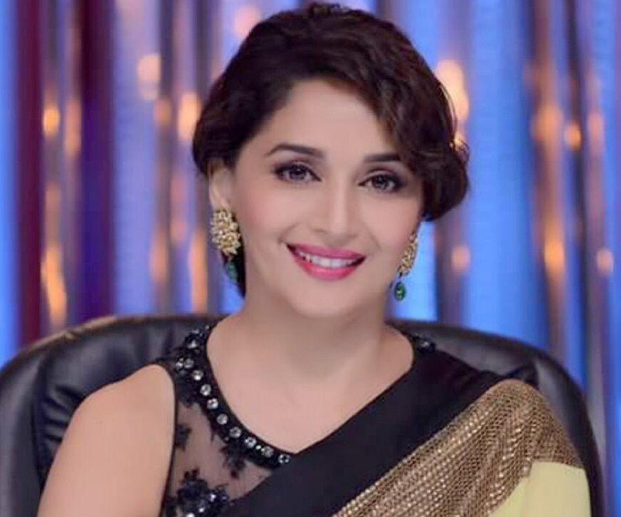 Madhuri Dixit Says It Was TOTAL DHAMAAL On The Sets Even After The Shots With The Cast