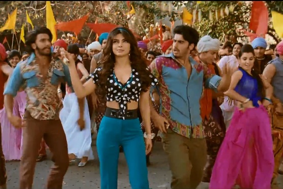 Tune Maari Entriyaan - Song - GUNDAY feat. Priyanka Chopra Ranveer Singh Arjun Kapoor