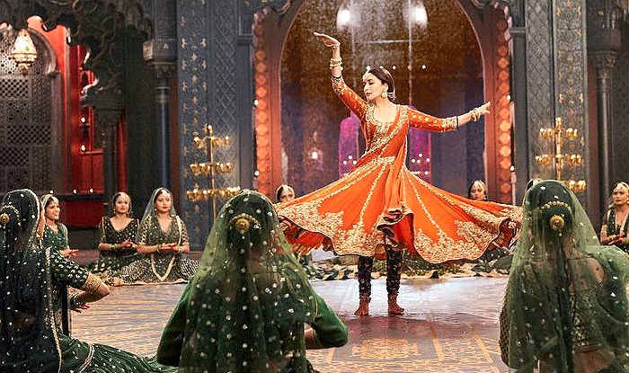 Tabaah Ho Gaye - Kalank | Madhuri, Varun & Alia | Shreya | Pritam | Amitabh | Abhishek