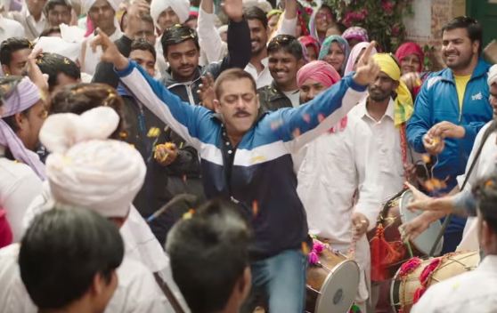 Uska ek daav dus ke barabar hai | Sultan | Dialogue Promo | Salman Khan | Anushka Sharma