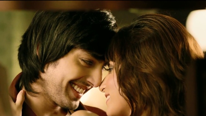 Yaariyan Theatrical Trailer (Official) | Himansh Kohli, Rakul Preet, Nicole Faria, Dev Sharma