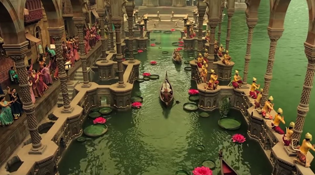 Kalank | World of Kalank | Varun | Alia | Aditya | Sonakshi | Sanjay | Madhuri | Abhishek Varman